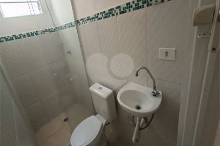 Casa para alugar com 1 quarto no condomínio Cond R Claudio Rodrigues Lopes, São Paulo - SP