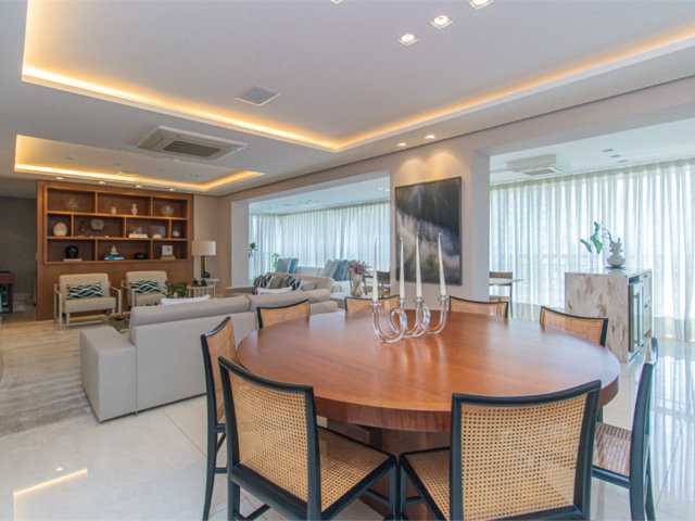 Apartamento à venda com 3 quartos, sendo 2 suítes,  em Vila Nova Conceição, São Paulo, SP