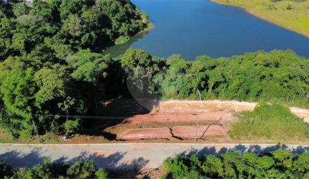Terreno à venda no condomínio Bosque da Represa, Nazaré Paulista - SP