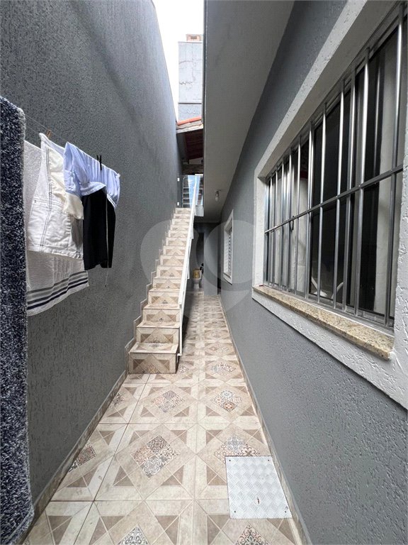 Sobrado à venda com 4 quartos, sendo 2 suítes,  em Jardim Marisa, São Paulo, SP