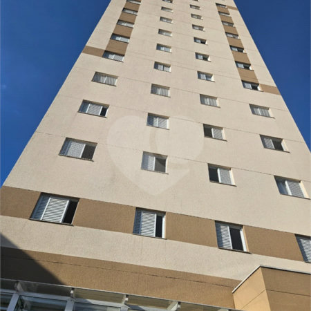 Apartamento à venda com 3 quartos, sendo 1 suíte, no Centro, Poá, SP