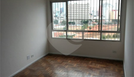 Apartamento à venda com 2 quartos, sendo 1 suíte,  em Cambuci, São Paulo, SP