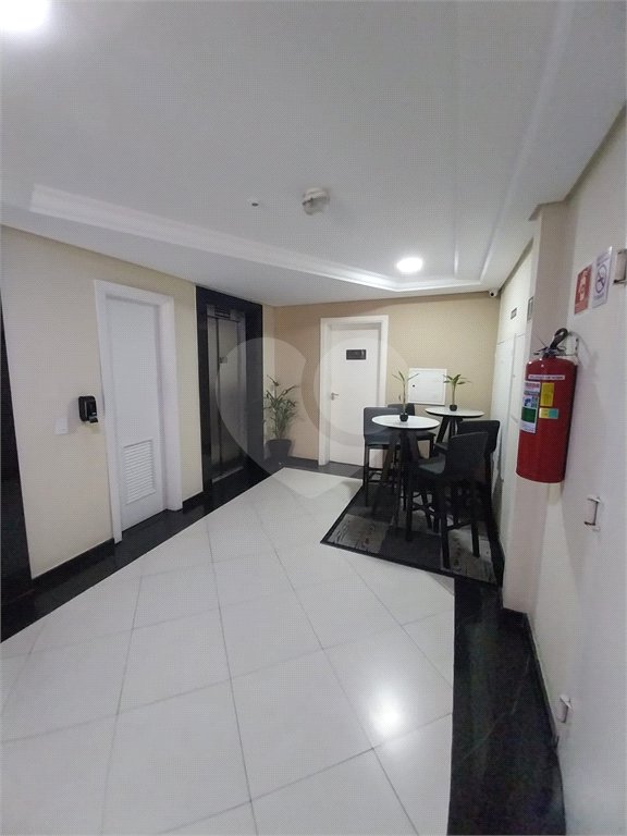 Apartamento à venda com 3 quartos, sendo 2 suítes,  em Vila Gilda, Santo André, SP