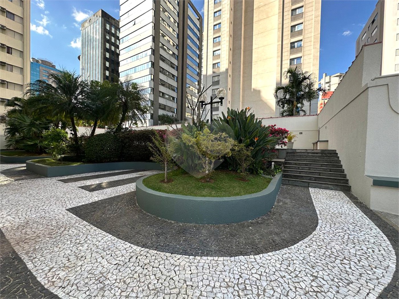 Apartamento para alugar com 2 quartos, sendo 1 suíte, em Itaim Bibi, São Paulo, SP