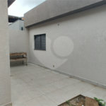 Casa Térrea à venda com 3 quartos, sendo 1 suíte,  em Nova Cerejeira, Atibaia, SP