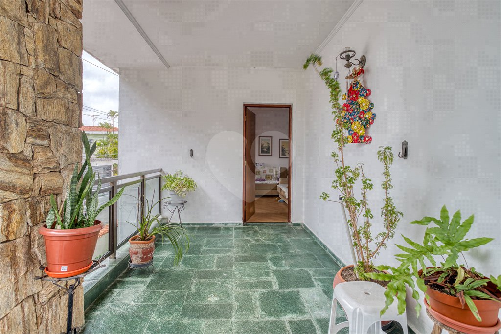 Casa de Vila à venda com 4 quartos, sendo 2 suítes, em Granja Julieta, São Paulo, SP