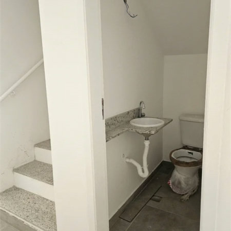 Casa à venda com 2 suítes em Jardim Pinheiros, São Paulo, SP