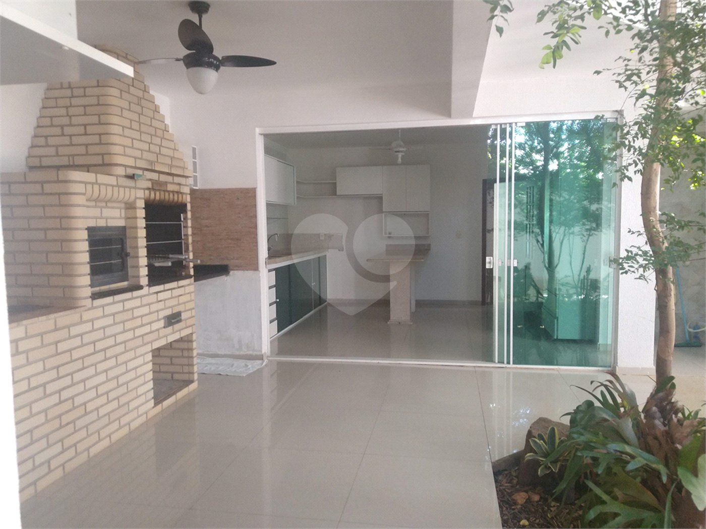 Casa à venda com 4 quartos, sendo 3 suítes, no condomínio Ibiti Royal Park, Sorocaba - SP