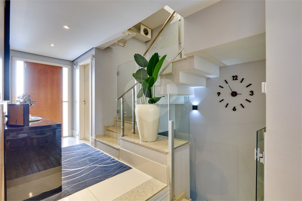 Casa à venda com 4 suítes no condomínio Vila Inglesa, São Paulo - SP