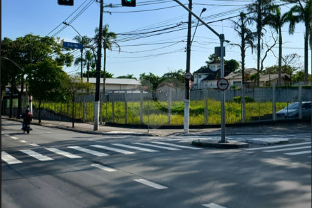 Terreno à venda ou para alugar em Interlagos, São Paulo, SP