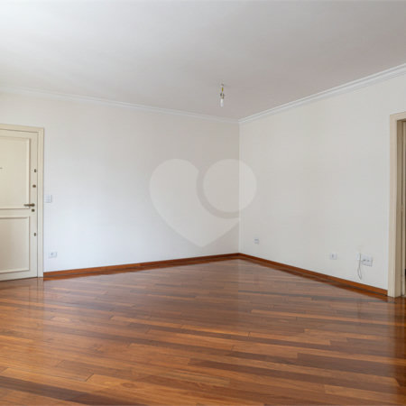 Apartamento à venda com 3 quartos, sendo 1 suíte, em Jardim Paulista, São Paulo, SP