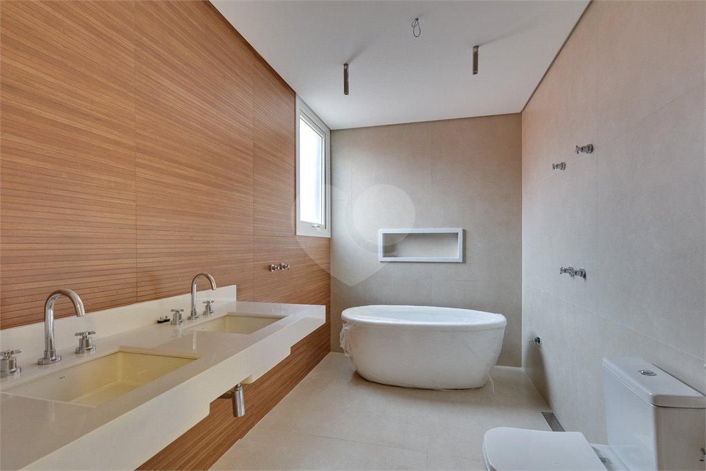Casa à venda com 4 suítes no condomínio Gaia, São Paulo - SP