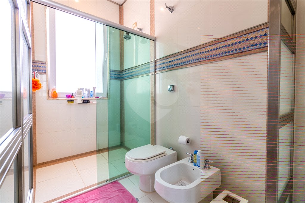 Casa à venda com 5 quartos, sendo 4 suítes, no condomínio Residencial Tivoli Park, Sorocaba - SP