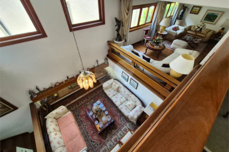 Casa de Vila à venda ou para alugar com 4 quartos, sendo 2 suítes,  em Jardim Leonor, São Paulo, SP