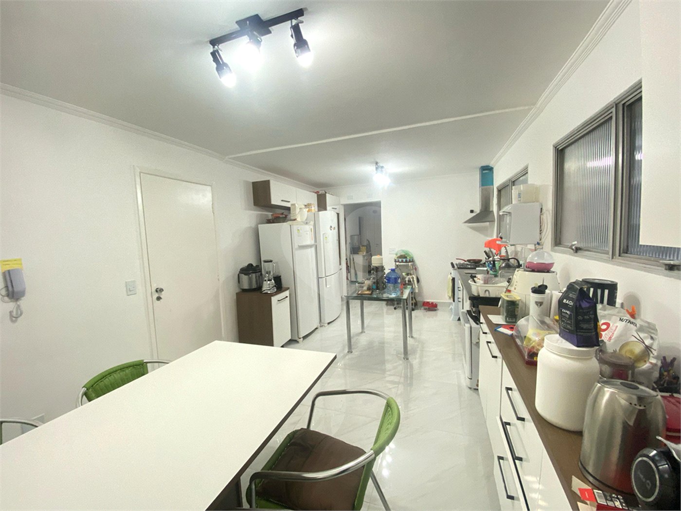 Apartamento para alugar com 4 quartos, sendo 1 suíte, em Jardim Europa, São Paulo, SP