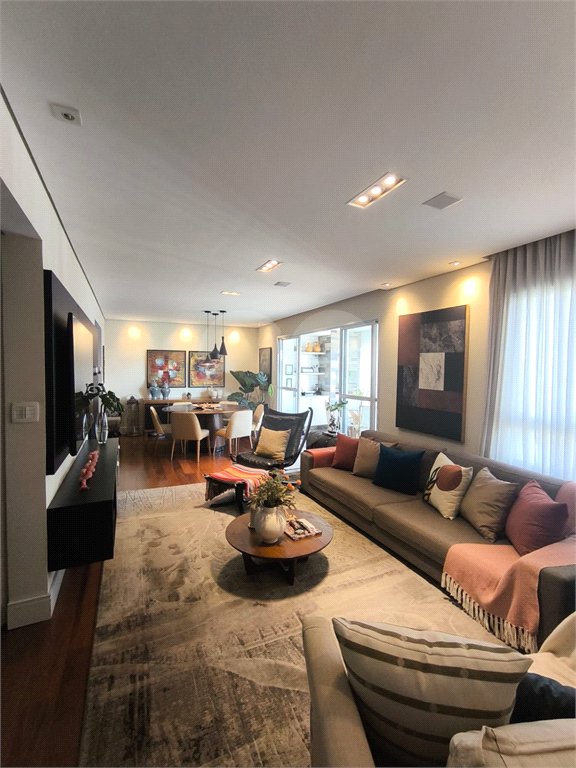 Apartamento à venda com 3 quartos, sendo 1 suíte, no Centro, São Bernardo do Campo, SP
