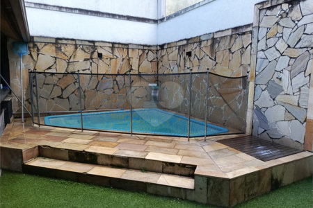 Casa à venda com 3 quartos, sendo 1 suíte, no condomínio Paraíso Classe A, Rio de Janeiro - RJ