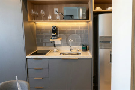 Apartamento à venda com 1 quarto em Santo Amaro, São Paulo, SP