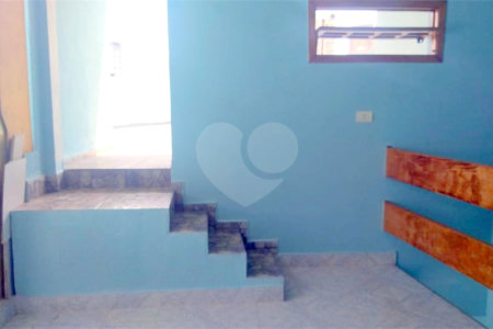 Casa à venda com 6 quartos, sendo 4 suítes, em Chora Menino, São Paulo, SP