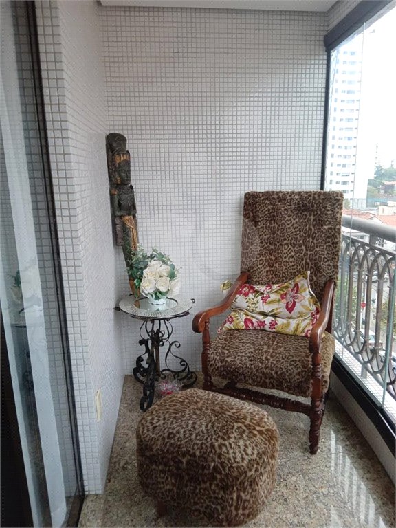 Apartamento à venda com 3 quartos, sendo 2 suítes,  em Campo Belo, São Paulo, SP