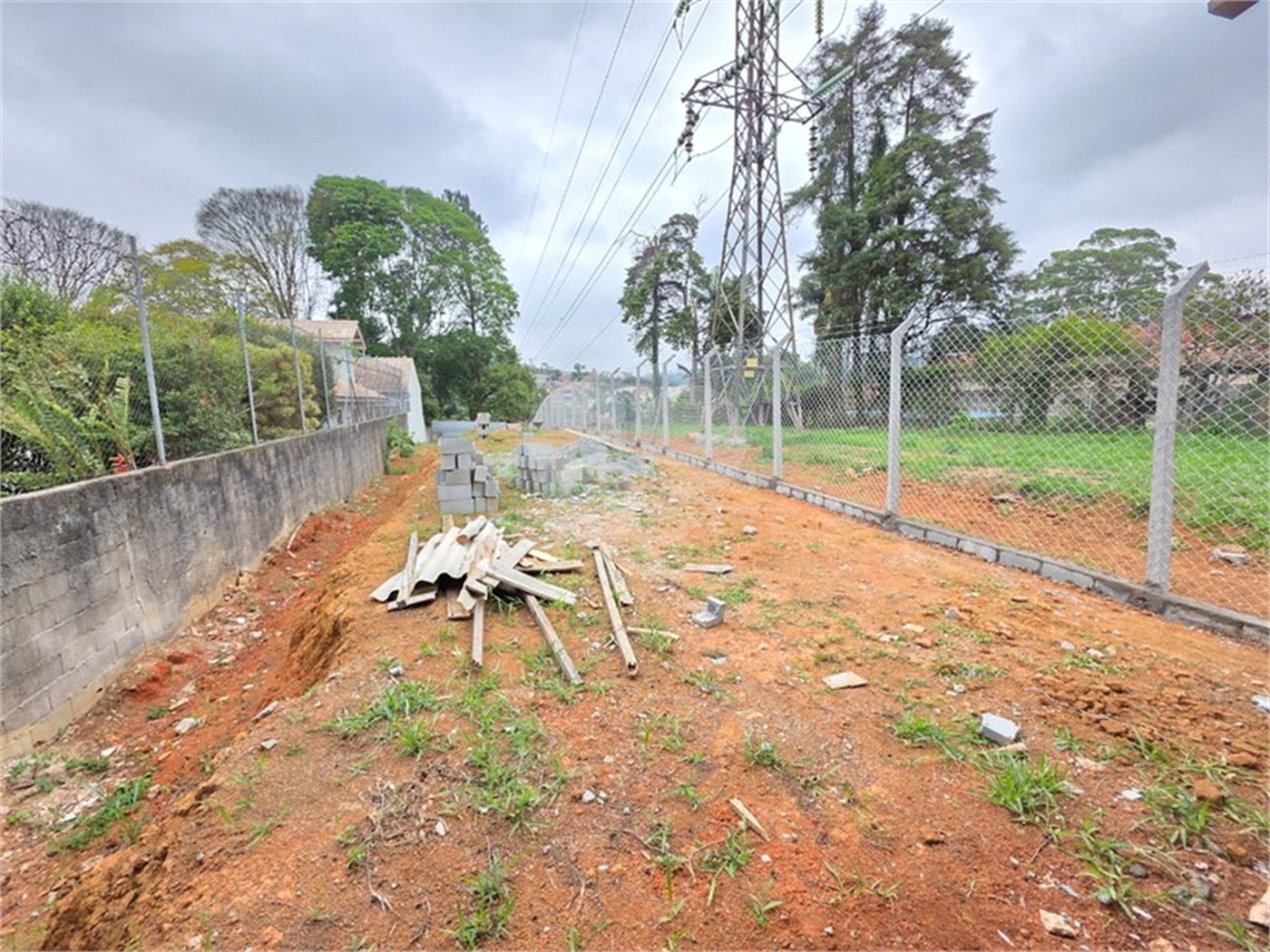 Terreno à venda em Jardim do Engenho, Cotia, SP