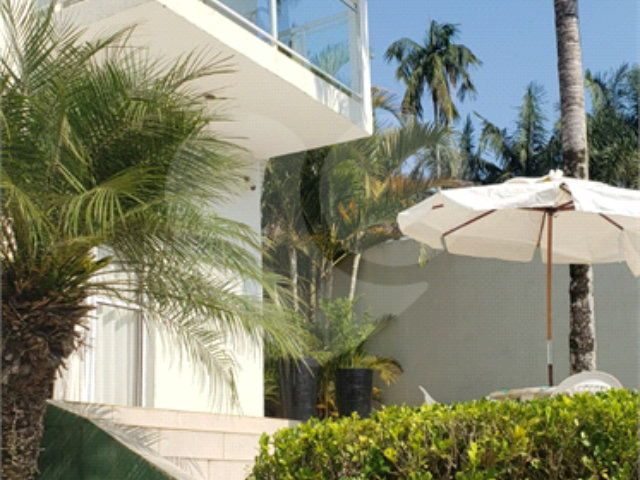 Casa à venda com 4 suítes em Pirucaia, Mairiporã, SP