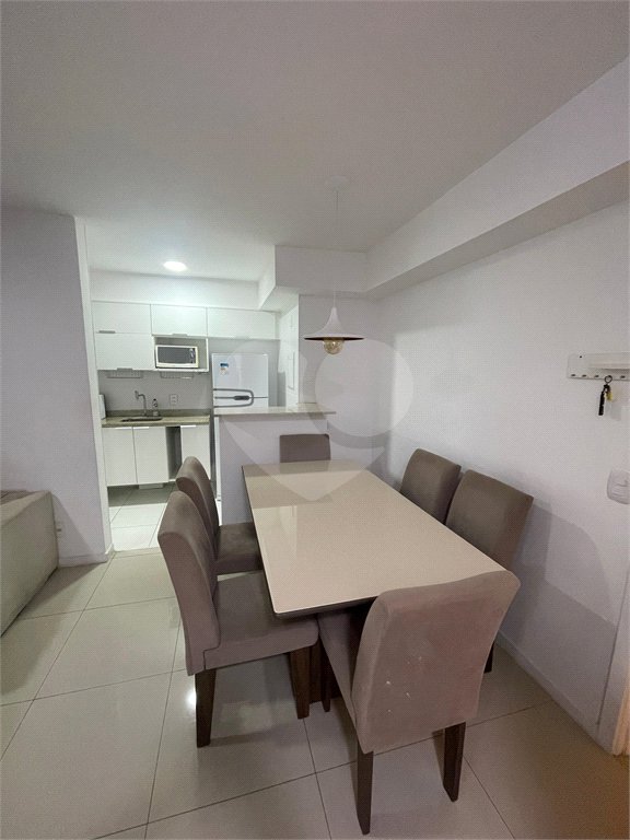 Apartamento para alugar com 2 quartos, sendo 1 suíte, em Recreio dos Bandeirantes, Rio de Janeiro, RJ