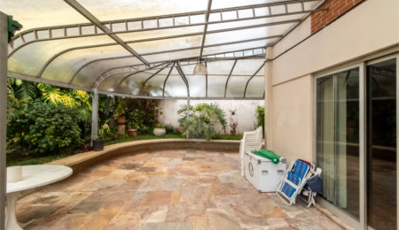 Casa à venda com 4 quartos, sendo 1 suíte,  em Jardim Marajoara, São Paulo, SP