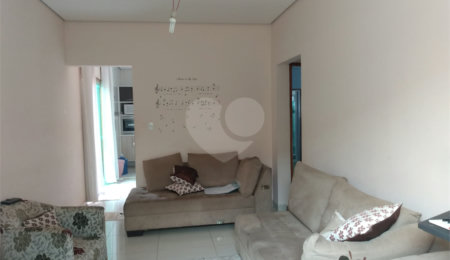 Casa à venda com 4 quartos, sendo 1 suíte,  em Jardim Bela Vista, Itapetininga, SP