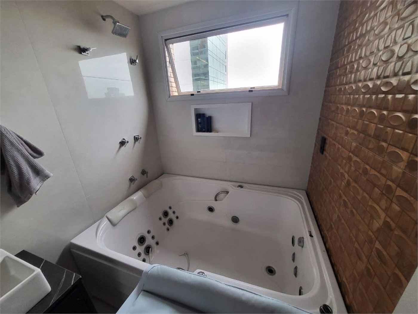 Apartamento Residencial à venda, Gonzaga, Santos - AP1097.
