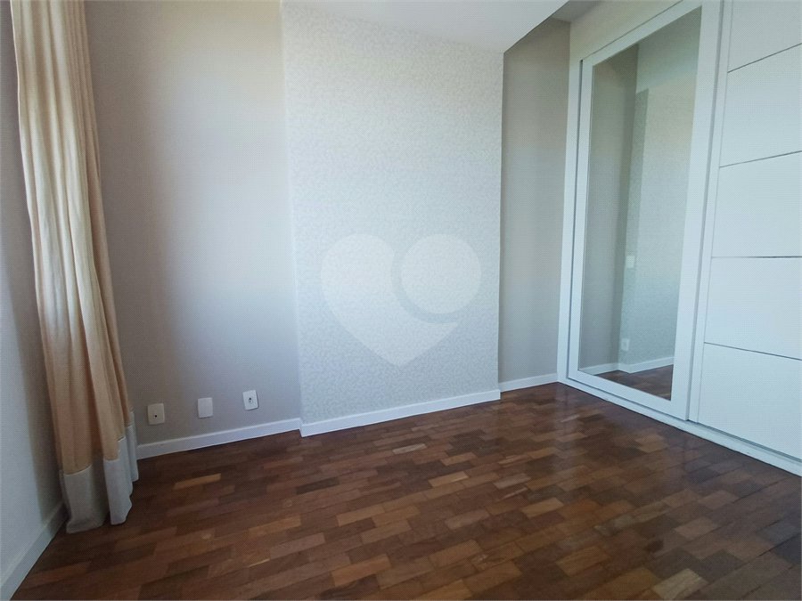 Apartamento à venda com 3 quartos, sendo 1 suíte,  em Lagoa, Rio de Janeiro, RJ