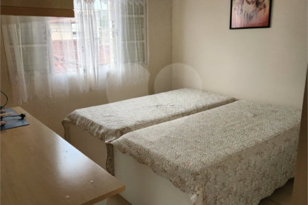 Sobrado à venda com 3 quartos, sendo 1 suíte, em Jardim Vale das Rosas, Araraquara, SP