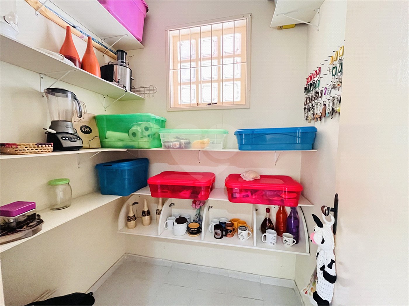 Casa à venda com 3 quartos, sendo 1 suíte, em Campo Grande, Rio de Janeiro, RJ