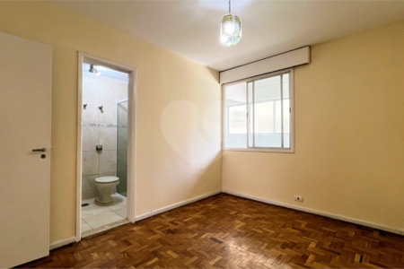 Apartamento à venda com 3 quartos, sendo 1 suíte, em Pinheiros, São Paulo, SP