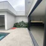 Casa à venda com 3 suítes no condomínio Portal dos Bandeirantes, Salto - SP