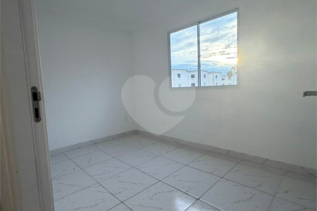 Apartamento à venda com 2 quartos em Guaratiba, Rio de Janeiro, RJ