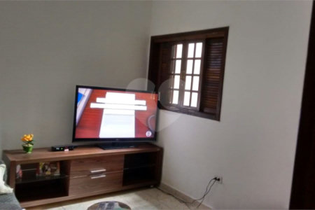 Sobrado à venda com 3 quartos, sendo 1 suíte, em Jardim Suzano, Suzano, SP