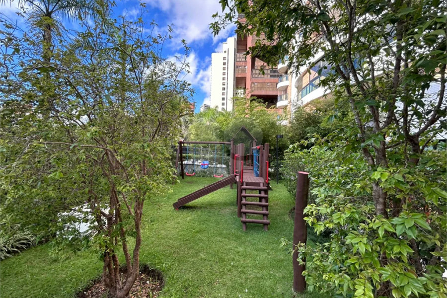 Apartamento à venda com 3 suítes em Morumbi, São Paulo, SP
