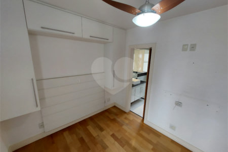Apartamento à venda com 2 suítes em Vila Gertrudes, São Paulo, SP