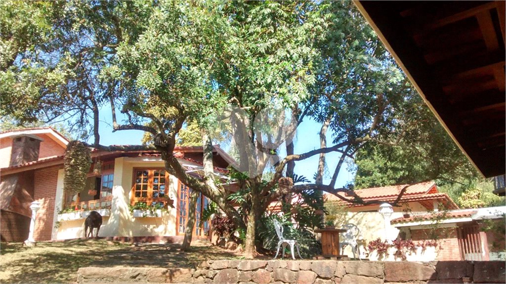 Casa à venda com 3 quartos, sendo 1 suíte, em Roseira, Mairiporã, SP