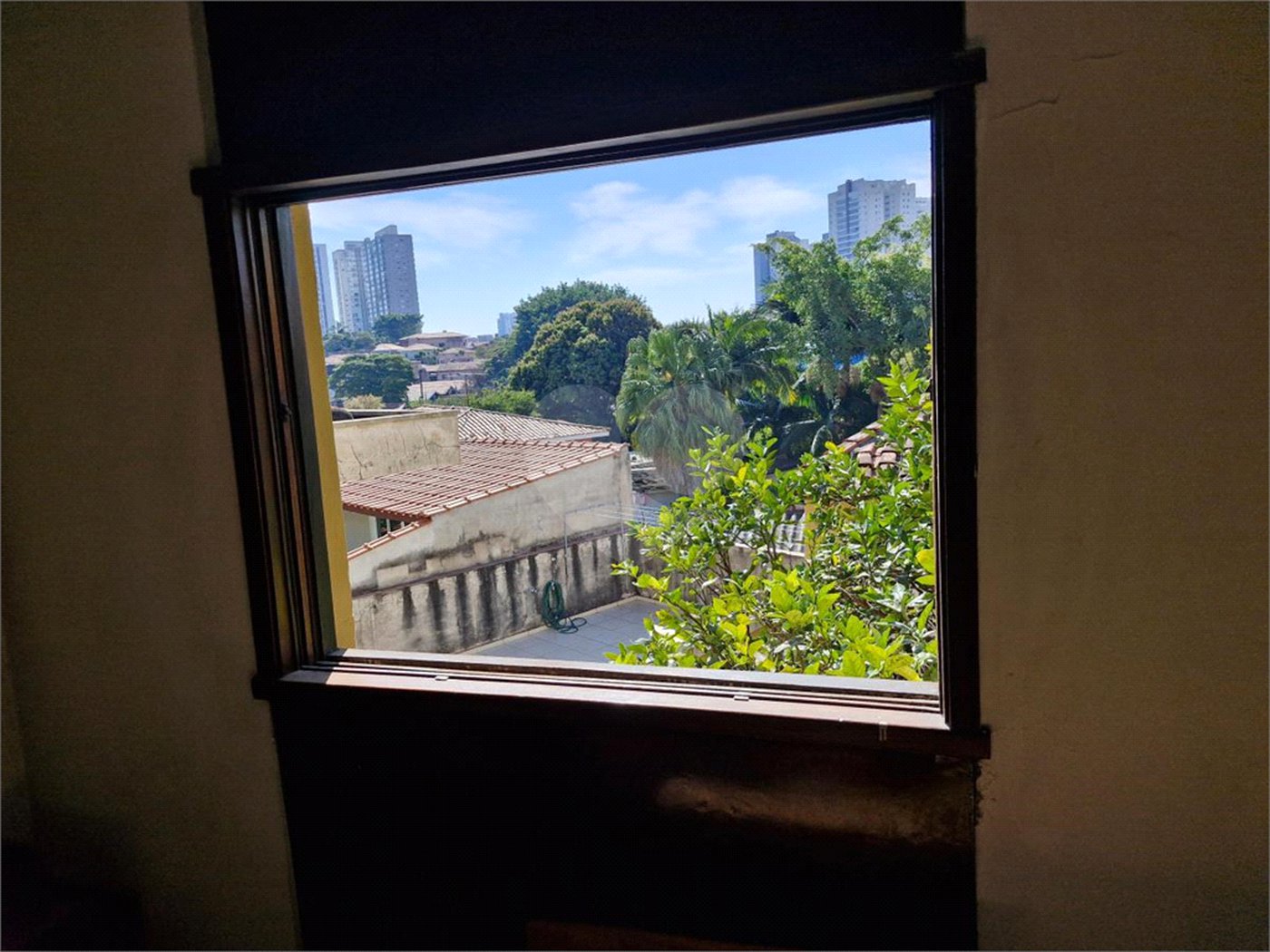 Casa à venda com 4 quartos, sendo 1 suíte, em Jardim Consórcio, São Paulo, SP
