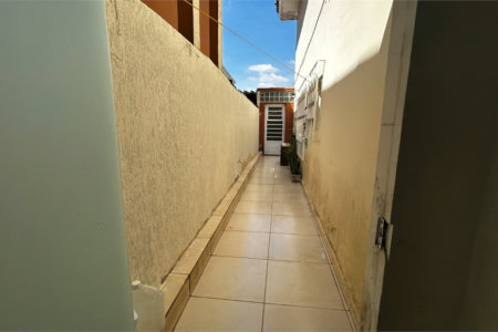 Sobrado à venda com 3 quartos, sendo 2 suítes, em Cidade São Francisco, São Paulo, SP