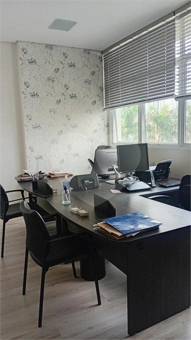 SALA COMERCIAL MOBILIADA PARA LOCAÇÃO NO DOMO BUSINESS | 39 m² | CENTRO – SÃO BERNARDO DO CAMPO/SP