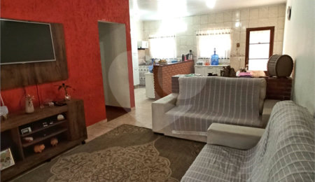 Chácara à venda com 3 quartos, sendo 1 suíte,  em Vale das Flores (canguera), São Roque, SP