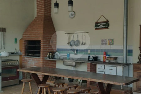 Sobrado à venda com 3 quartos, sendo 1 suíte, em Esplanada do Carmo, Jarinu, SP