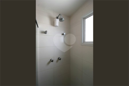 Apartamento à venda com 3 quartos, sendo 1 suíte,  em Vila Olímpia, São Paulo, SP