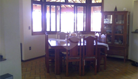 Casa à venda com 2 quartos, sendo 1 suíte, no condomínio Novo Horizonte, Piracaia - SP