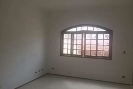 Sobrado à venda com 3 quartos, sendo 2 suítes,  em Jardim Monte Kemel, São Paulo, SP