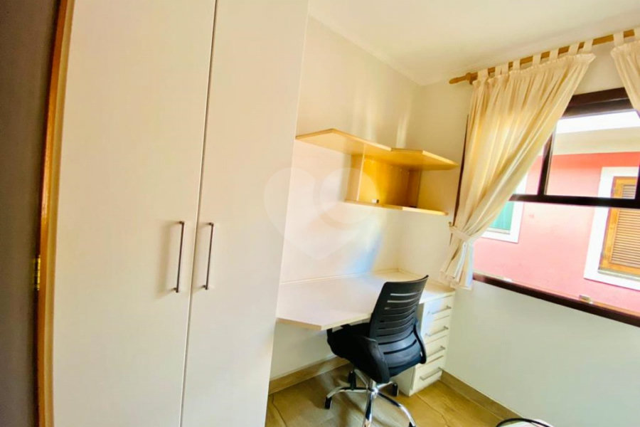 Sobrado à venda com 3 quartos, sendo 1 suíte, em Tremembé, São Paulo, SP