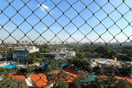 Apartamento à venda com 3 quartos, sendo 1 suíte, em Cerqueira César, São Paulo, SP